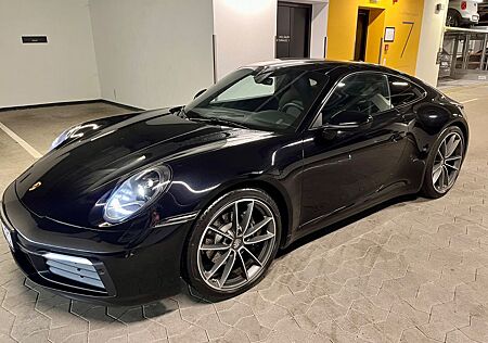 Porsche 992 Carrera Coupé Carrera