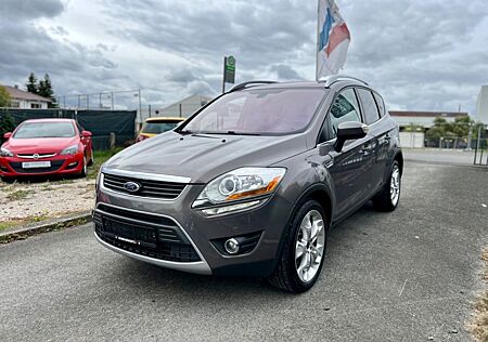 Ford Kuga Titanium*PANO+NAVI+TEILLEDER*TOP