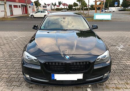 BMW 528i Limousine, Leder Beige