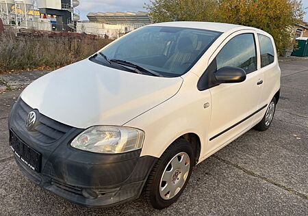VW Fox Volkswagen 1,2 TÜV / AU NEU