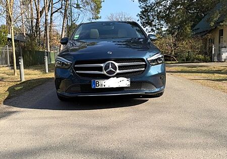 Mercedes-Benz B 200 | 1. Hand | scheckheftgepflegt
