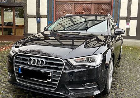 Audi A3 2.0 TDI Ambition *Pano*Navi*Xenon*