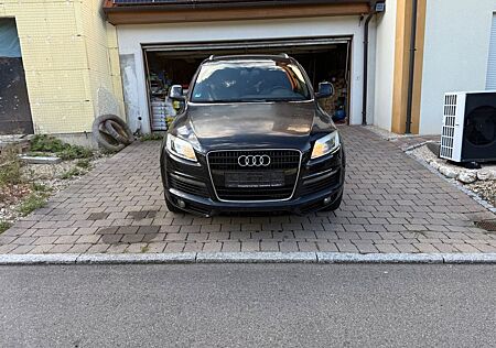 Audi Q7 3.0 TDI (DPF) quattro tiptronic -