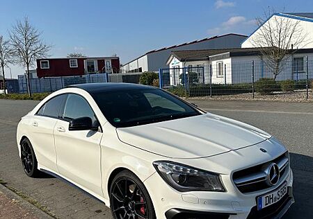 Mercedes-Benz CLA 45 AMG SPEEDSHIFT DCT 4MATIC AMG
