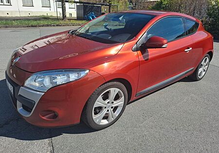 Renault Megane Coupé Dynamique 1.6 16V 110 Dynamique