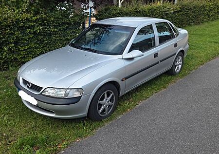 Opel Vectra 1.6 16V CD CD