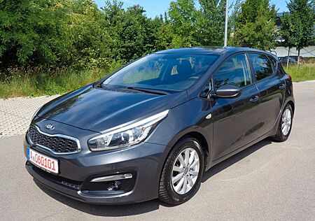 Kia Cee'd / Ceed 1.6 CRDi - Euro 6 - TÜV NEU!