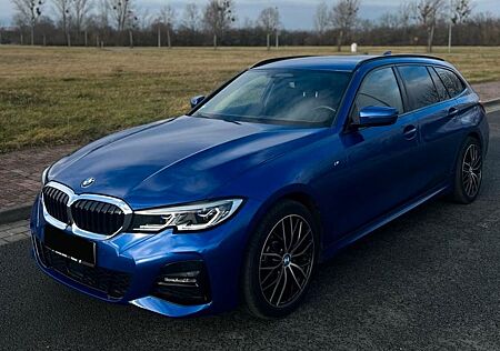 BMW 320d XDrive, Vollausstattung, Garagenfahrz.