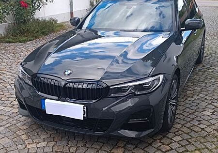 BMW 330i xDrive Touring M Sport A. M Sport