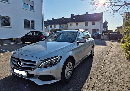 Mercedes-Benz C 220 (TÜV-Neu)