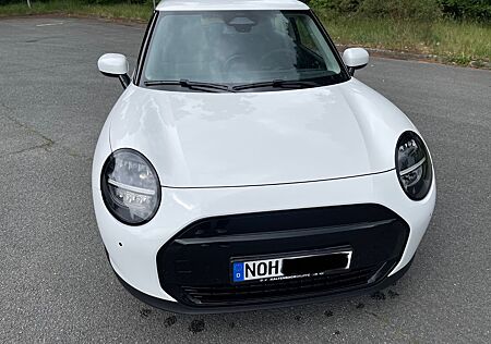 Mini Cooper S Cooper E E Essential Trim Essential Trim