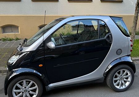 Smart ForTwo coupé camouflage 45kW camouflage