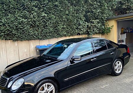 Mercedes-Benz E 220 CDI AVANTGARDE Avantgarde