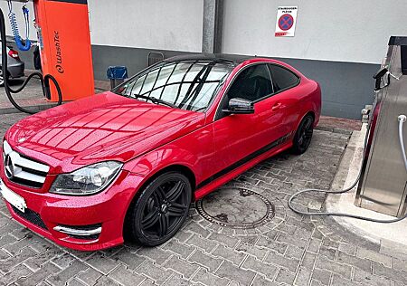 Mercedes-Benz C 250 BlueEFFICIENCY Coupé Autom. -