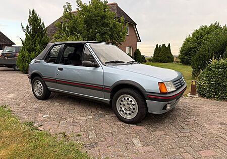 Peugeot 205 1.6 CTI CABRIO