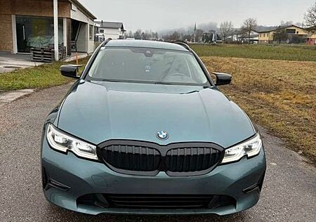 BMW 320d Touring Automatik - Cockpit LED ^ Stop&Go