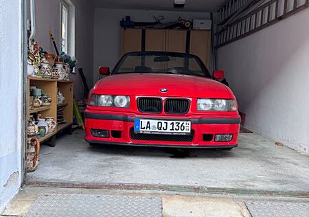 BMW 320i Cabrio Sport Edition