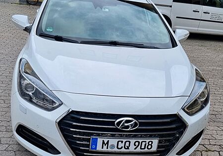 Hyundai i40 1.7 CRDi 104kW blue Premium DCT Premium