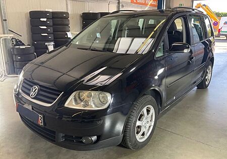 VW Touran Volkswagen *Trendline*1.6*102PS*7-SITZER*8-FACH*