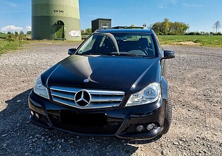 Mercedes-Benz C 180 T BlueEFFICIENCY -