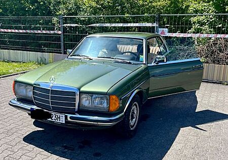 Mercedes-Benz CE 230