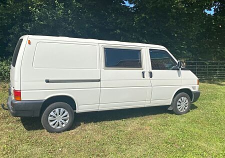 VW T4 Volkswagen mit Abt-Tuning, langer Radstand