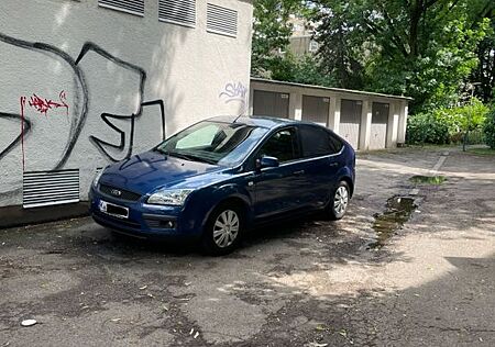 Ford Focus 1,6 Ambiente Ambiente