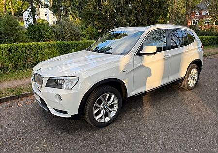 BMW X3 xDrive35i, 6 Zylinder, AHK, Pano, Vollaustatt