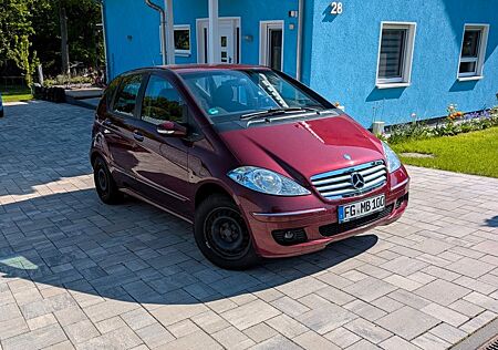 Mercedes-Benz A 170 ELEGANCE, gepflegt, 8fach bereift