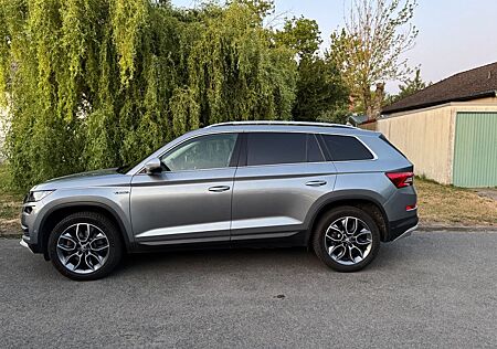 Skoda Kodiaq Scout 2.0TSI - VOLLAUSSTATTUNG - 7 Sitze