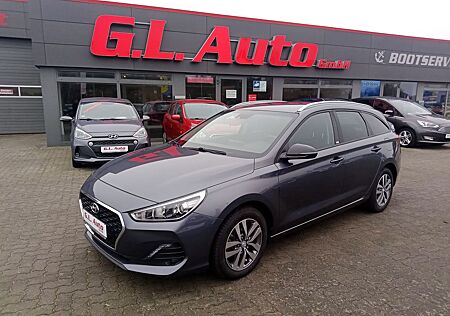 Hyundai i30 cw YES/NAVI/KAM/SITZHZG/PDC/SPUR/DAB/KLIMAAU