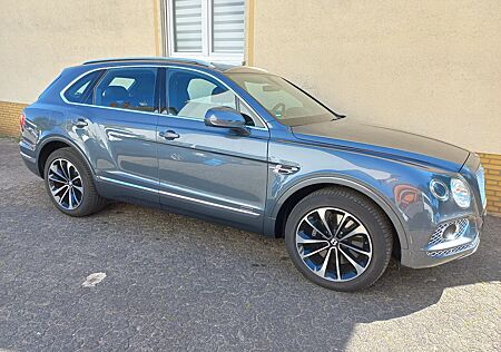 Bentley Bentayga ,Diesel,1 Hand,Voll,Pano,Nachtsicht,uvm