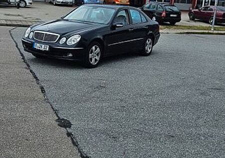 Mercedes-Benz E 320 AVANTGARDE Avantgarde