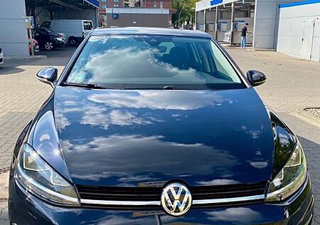 VW Golf Volkswagen 2.0 TDI SCR DSG IQ.DRIVE IQ.DRIVE