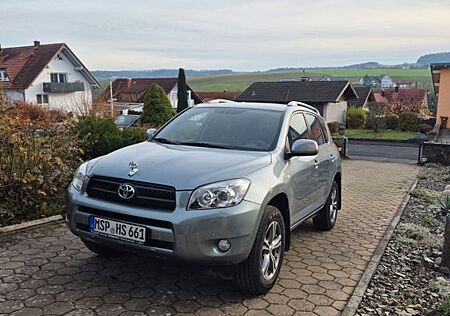 Toyota RAV 4 2.0-l-VVT-i 4x4