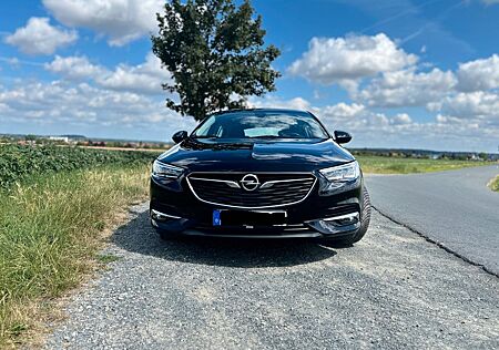 Opel Insignia B 2L Diesel, BOSE+LEDER+ACC+HEAD UP+uvm