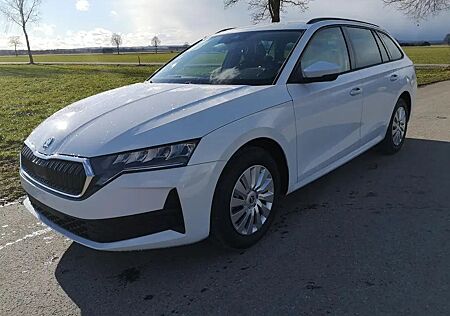 Skoda Octavia Combi Essence Kombi 1.5 TSI DSG AHK GV5