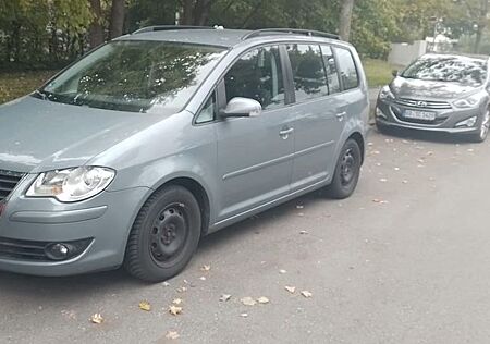 VW Touran Volkswagen 2.0 TDI SCHECKHEFT!! TUV!!