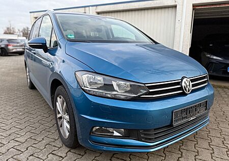 VW Touran Volkswagen 1.6 TDI Comfortline PANO AHK