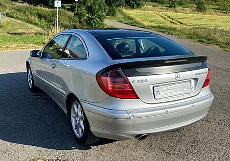 Mercedes-Benz CL 200