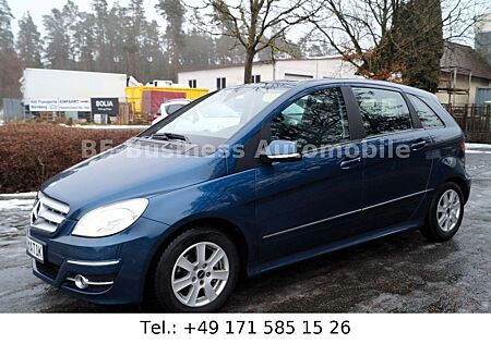 Mercedes-Benz B 180 / HarmanKardon mit Logic7/ Sport-Paket/ AHK