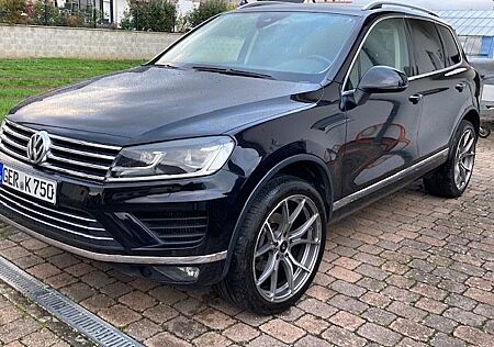 VW Touareg Volkswagen 3.0 V6 TDI, 8xAlu 21", Standhz., Voll.