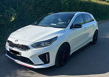 Kia Cee'd / Ceed 1.6 T-GDI DCT GT GT