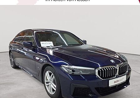 BMW 520d Aut. M Sport Leder Navi H&K Abstand