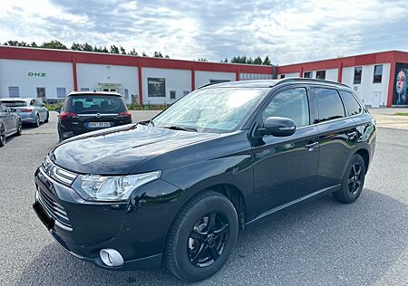 Mitsubishi Outlander ClearTec Invite 2WD