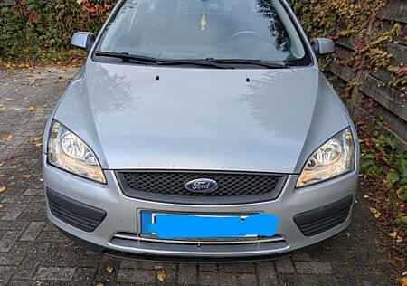 Ford Focus 1,6 Ambiente Ambiente