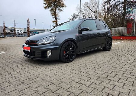 VW Golf Volkswagen 2.0 TDI DSG GTD GTD