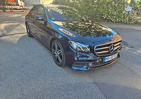 Mercedes-Benz E 220 d 4MATIC AMG