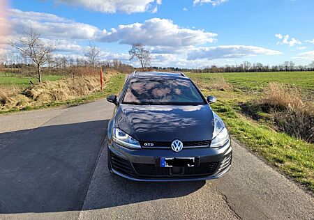 VW Golf Volkswagen 2.0 TDI DSG BMT GTD Variant GTD