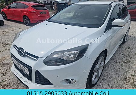 Ford Focus St Line Titanium+Klimaautomatik+PDC+Alu s